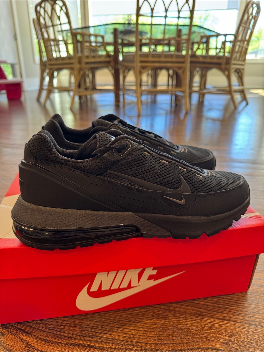 Nike Men’s Air Max Pulse Black Anthracite Sneakers - Picture 3 of 8